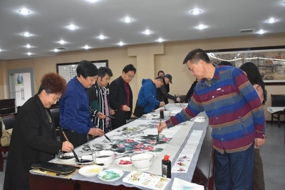 川南渝西統(tǒng)一戰(zhàn)線雙圈同心合作聯(lián)盟書畫藝術(shù)交流活動在樂山舉行